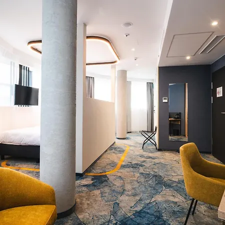 Отель Focus Premium