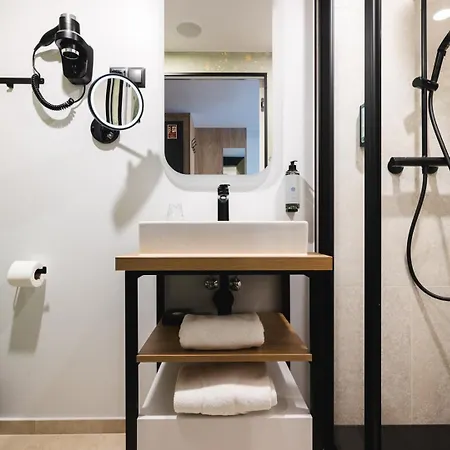 Focus Premium Отель Вроцлав