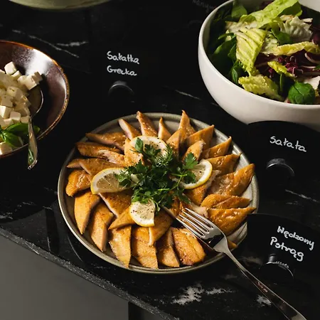 Отель Focus Premium