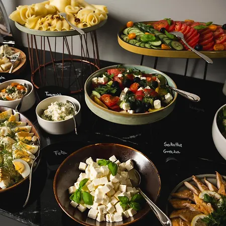 Отель Focus Premium 4*