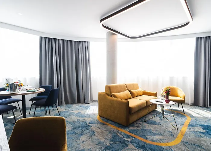 فندق Focus Premium 4*