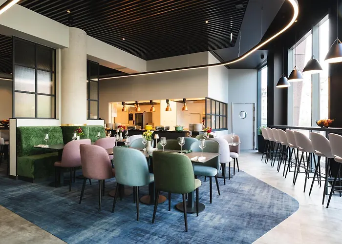 ホテル Focus Premium 4*